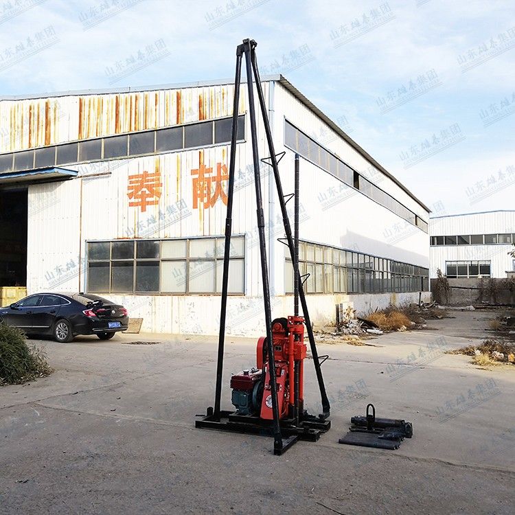 安徽合肥小型鉆機(jī)客戶自提我廠50型液壓巖芯鉆機(jī)一臺(tái)，恭喜吳總